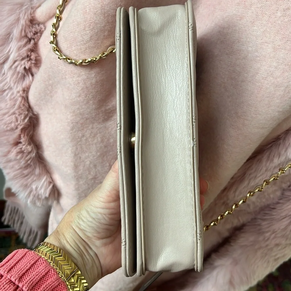 Bebe NWT Cross body bag purse Taupe quilted front & back Gold tone hardware
